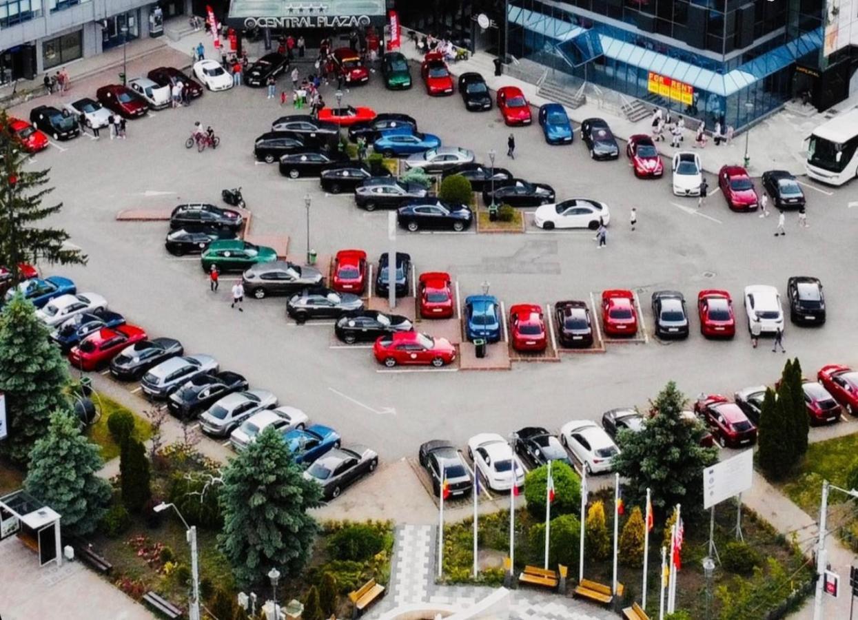 Petrodava One Piatra Neamt Bagian luar foto